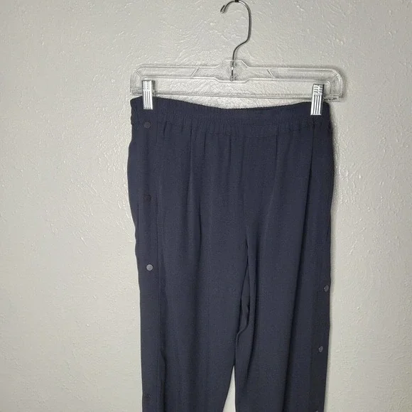 A.L.C. Womens Size 4 sm Black Pants slacks Side snap Button Up Pockets stretch